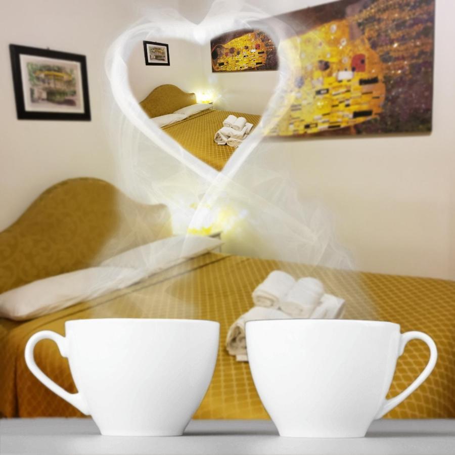Bed and Breakfast Amalfitani Salerno Centro Екстер'єр фото