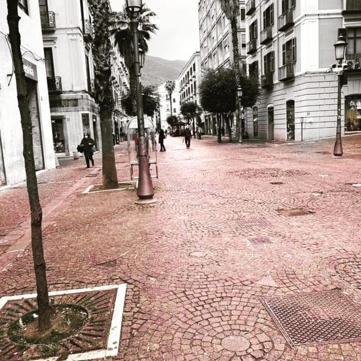 Bed and Breakfast Amalfitani Salerno Centro Екстер'єр фото