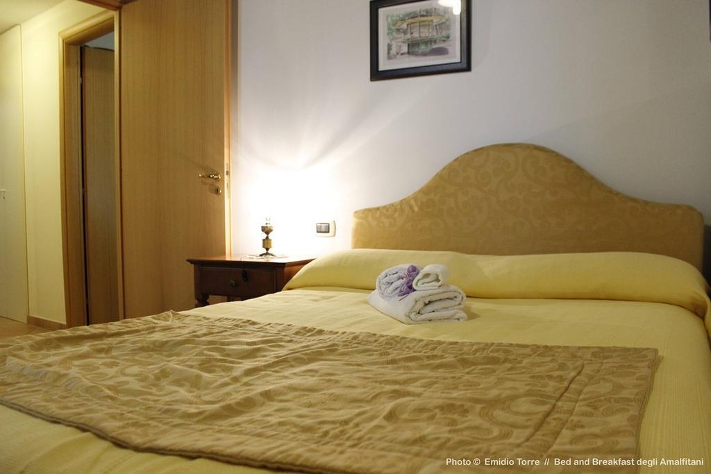 Bed and Breakfast Amalfitani Salerno Centro Номер фото