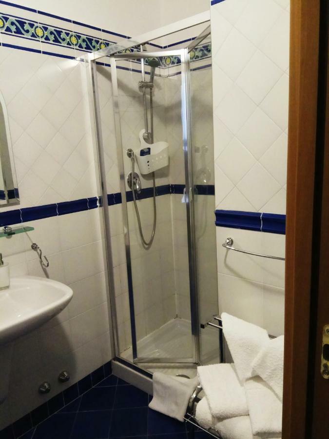 Bed and Breakfast Amalfitani Salerno Centro Екстер'єр фото