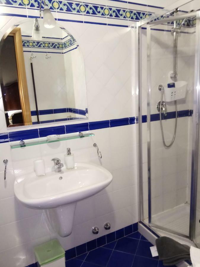 Bed and Breakfast Amalfitani Salerno Centro Екстер'єр фото