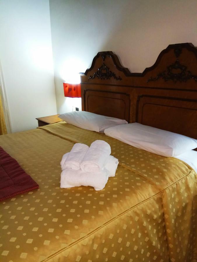 Bed and Breakfast Amalfitani Salerno Centro Екстер'єр фото